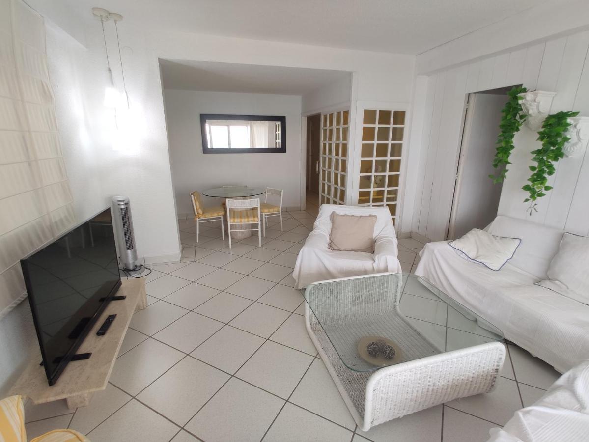 Apartamentos Mar I Vent Benidorm Bagian luar foto
