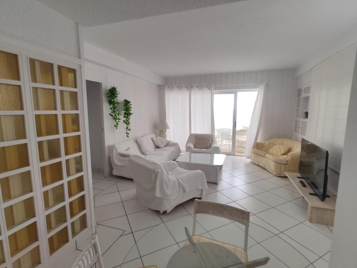 Apartamentos Mar I Vent Benidorm Bagian luar foto