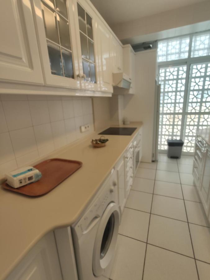 Apartamentos Mar I Vent Benidorm Bagian luar foto