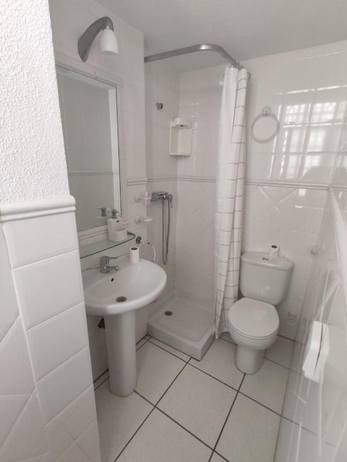 Apartamentos Mar I Vent Benidorm Bagian luar foto
