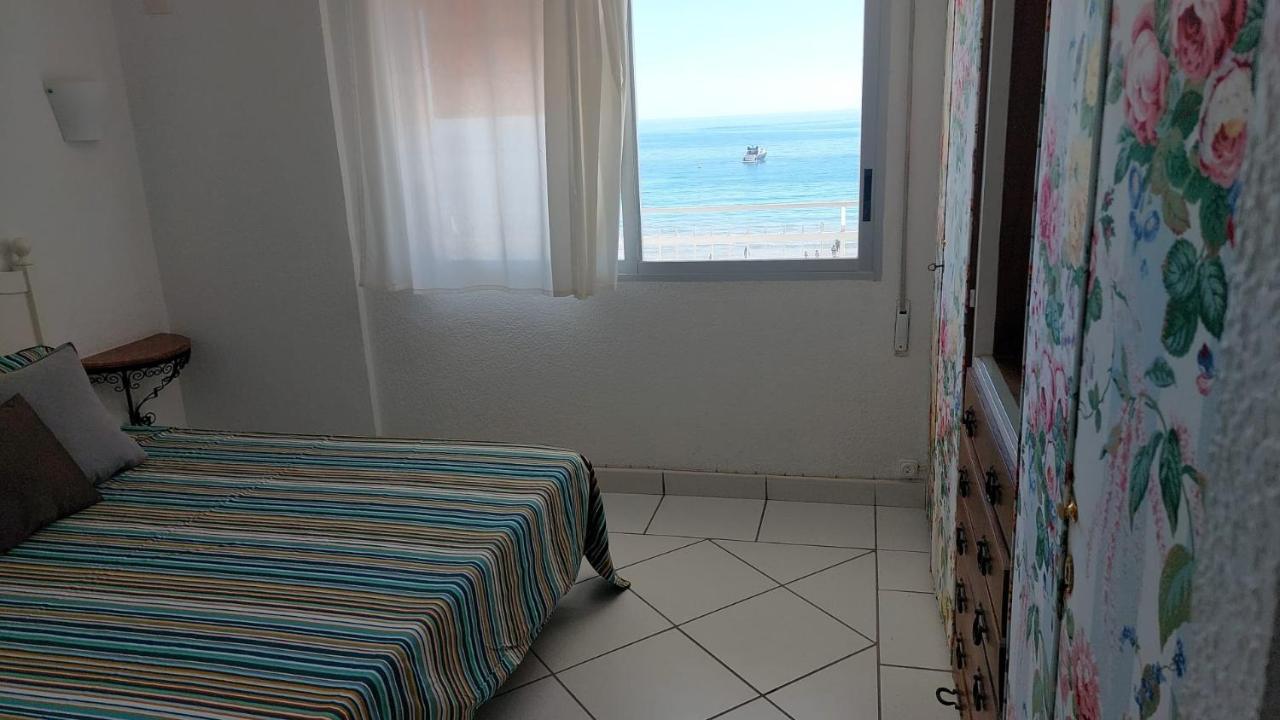 Apartamentos Mar I Vent Benidorm Bagian luar foto